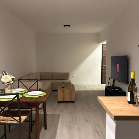 Karposh Garden Apartment